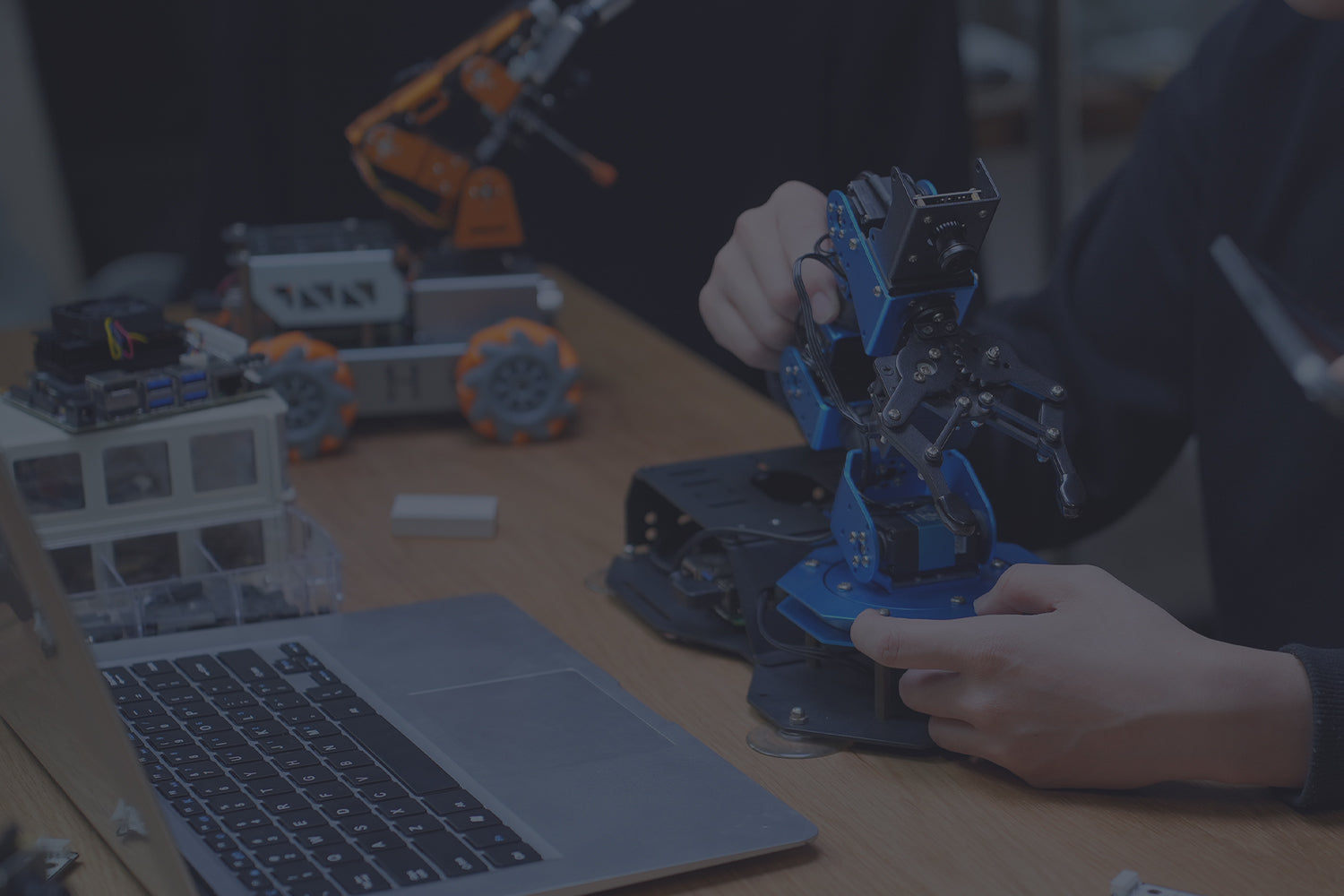 Open Source
Educational Robots:
Inspire Learning at Any Age